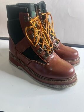 Mens ORVIS Brown Green Wading Boots Size 11 Fly Fishing Felt Bottoms